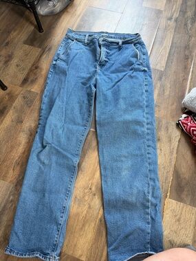 Old Navy Women's Light Blue Straight-Leg Jeans